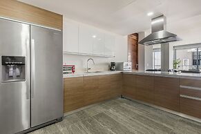 Exclusive Apartment with rooftop pool