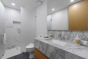 Exclusive Apartment with rooftop pool