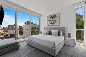 Exclusive Apartment with rooftop pool