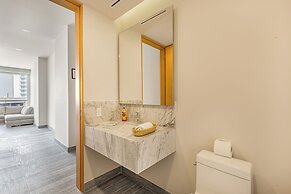 Exclusive Apartment with rooftop pool