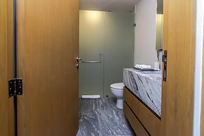 Exclusive Apartment with rooftop pool