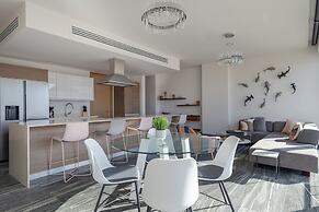 Exclusive Apartment with rooftop pool