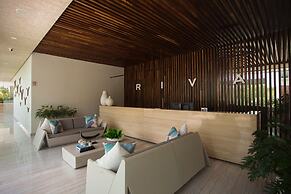 Exclusive Apartment with rooftop pool