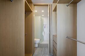 Exclusive Apartment with rooftop pool