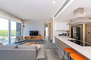 Exclusive Apartment with rooftop pool