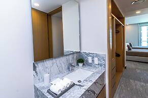 Exclusive Apartment with rooftop pool