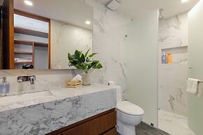 Exclusive Apartment with rooftop pool