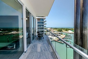 Exclusive Apartment with rooftop pool