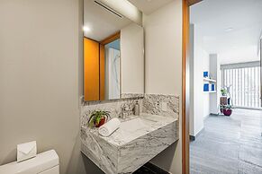 Exclusive Apartment with rooftop pool