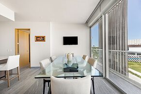 Exclusive Apartment with rooftop pool