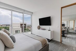 Exclusive Apartment with rooftop pool