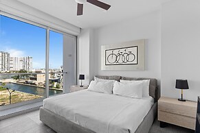 Exclusive Apartment with rooftop pool