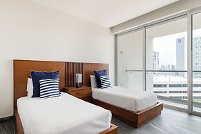 Exclusive Apartment with rooftop pool