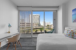 Exclusive Apartment with rooftop pool