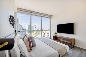 Exclusive Apartment with rooftop pool