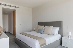 Exclusive Apartment with rooftop pool