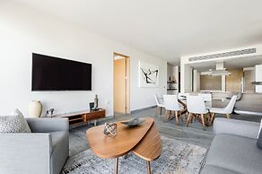 Exclusive Apartment with rooftop pool