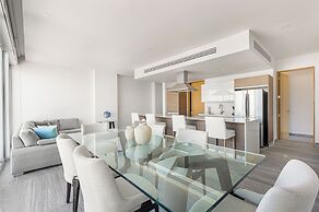 Exclusive Apartment with rooftop pool