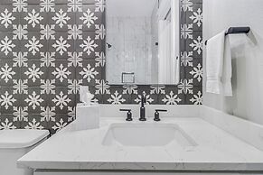 Peaceful Pelican 117 TEA