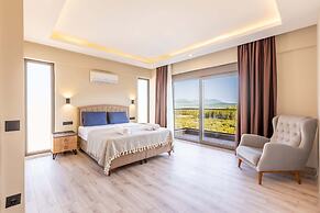 Villa w Pool BBQ Garden 5 min to Phellos in Kas