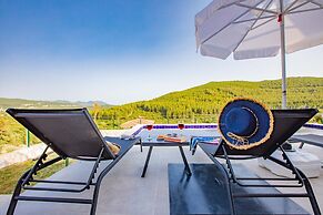 Villa w Pool BBQ Garden 5 min to Phellos in Kas