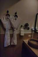 Hotel Boutique Five Queens