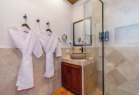 Hotel Boutique Five Queens