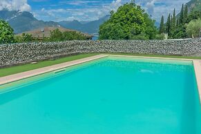 Magic Lake View in Lierna