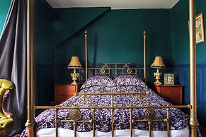 The Bear Bread Bakery B&B