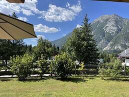 Holiday Apartment Alpengluhen