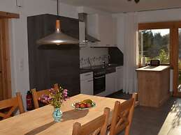 Holiday Apartment Alpengluhen