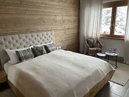 Holiday Apartment Alpengluhen