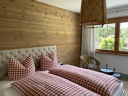 Holiday Apartment Alpengluhen