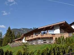 Holiday Apartment Alpengluhen