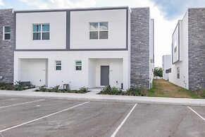 Magic Manor by Avantstay Pool 30min to Disney