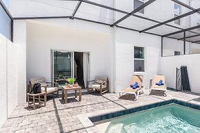 Magic Manor by Avantstay Pool 30min to Disney