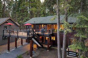 Paige Meadow by Avantstay Near Lake & Tahoe City