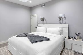 Fulton I by Avantstay Modern Haven in Downtown