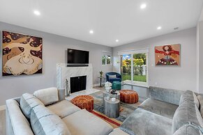 Fulton I by Avantstay Modern Haven in Downtown
