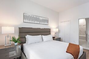 Radiant Realm - Avantstay 30mins to Disney + Private Pool