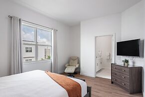 Radiant Realm - Avantstay 30mins to Disney + Private Pool