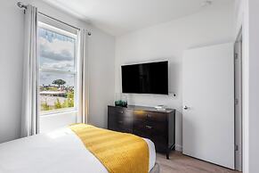 Radiant Realm - Avantstay 30mins to Disney + Private Pool