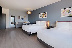 Atwell Suites Kansas City Airport by IHG