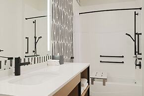 Atwell Suites Kansas City Airport by IHG