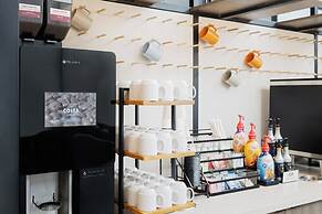 Atwell Suites Kansas City Airport by IHG