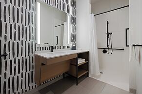 Atwell Suites Kansas City Airport by IHG