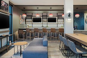 Atwell Suites Kansas City Airport by IHG