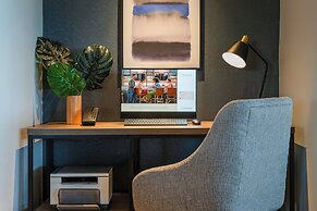 Atwell Suites Kansas City Airport by IHG