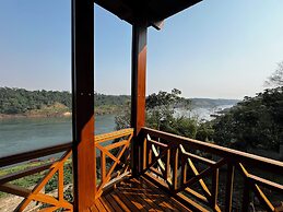 Costa del Sol Iguazú Suites for couples