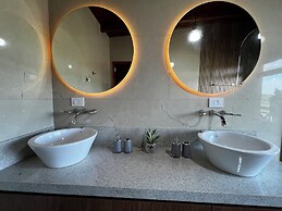 Costa del Sol Iguazú Suites for couples